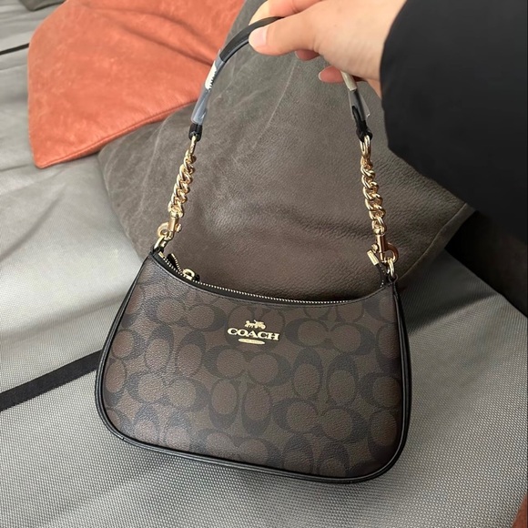 NWT COACH Teri Shoulder Bag In Signature Canvas - Picture 3 of 5